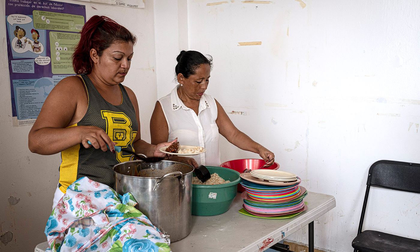 The women who participate in T’ja Xuj rotate cooking duties each week and share traditional dishes from their home countries.